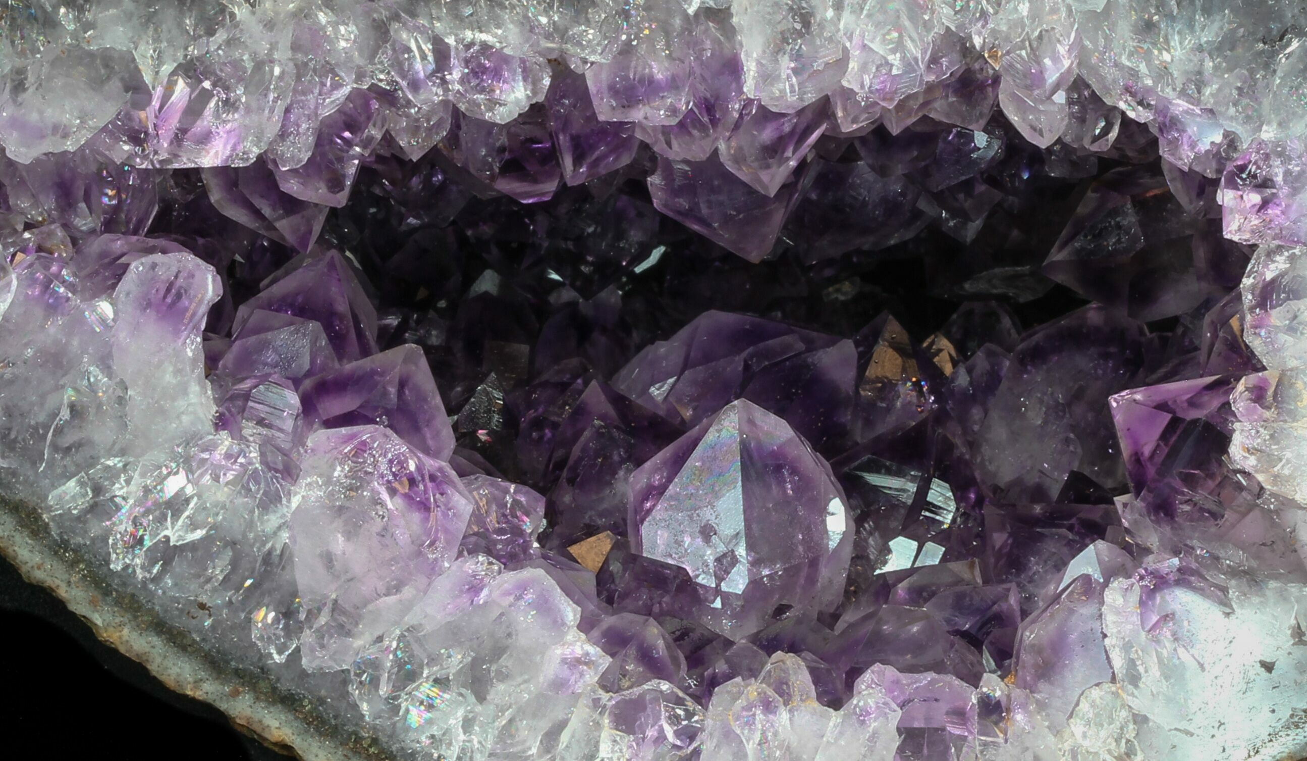 large amethyst crystal geode large amethyst crystal geode