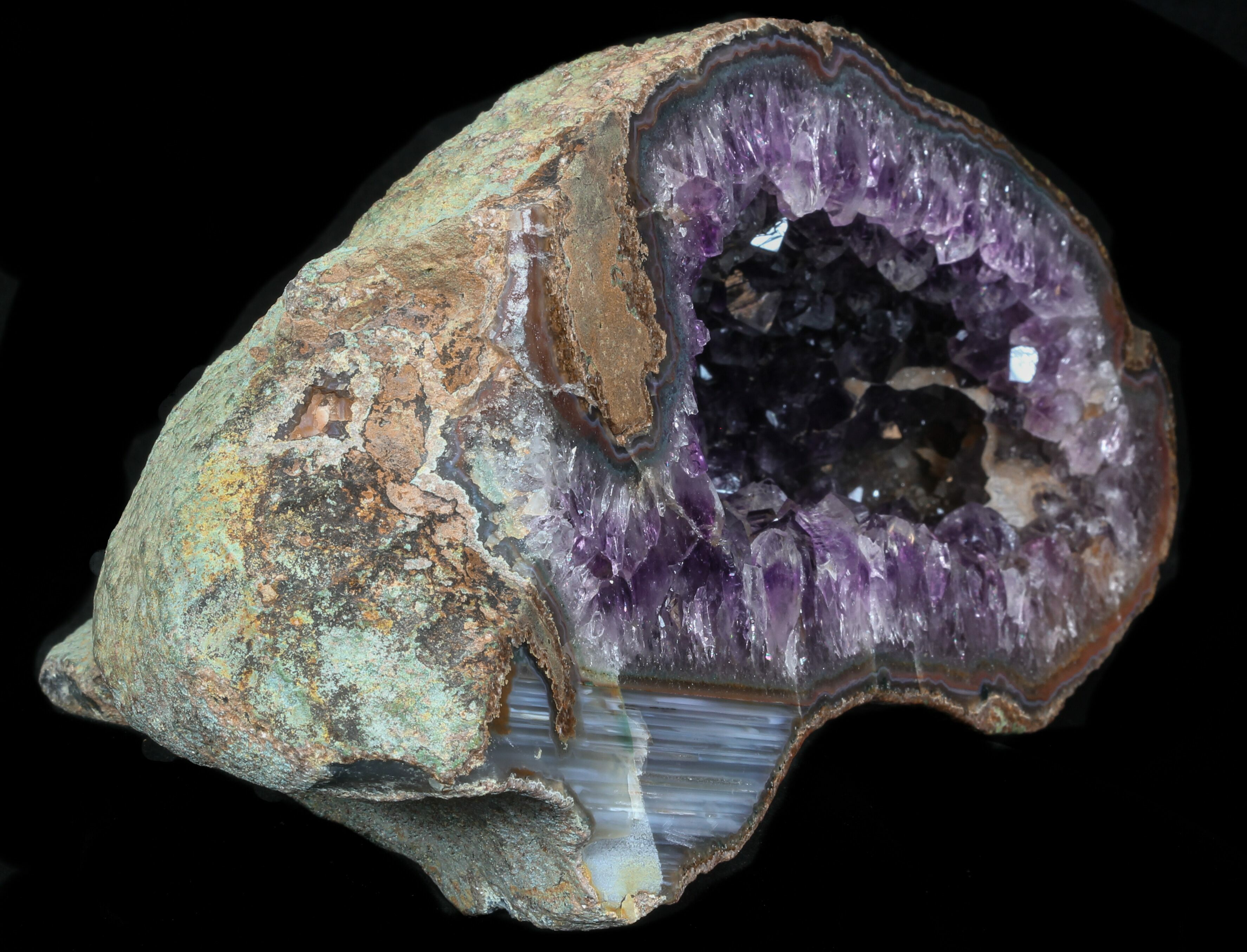 purple amethyst geode