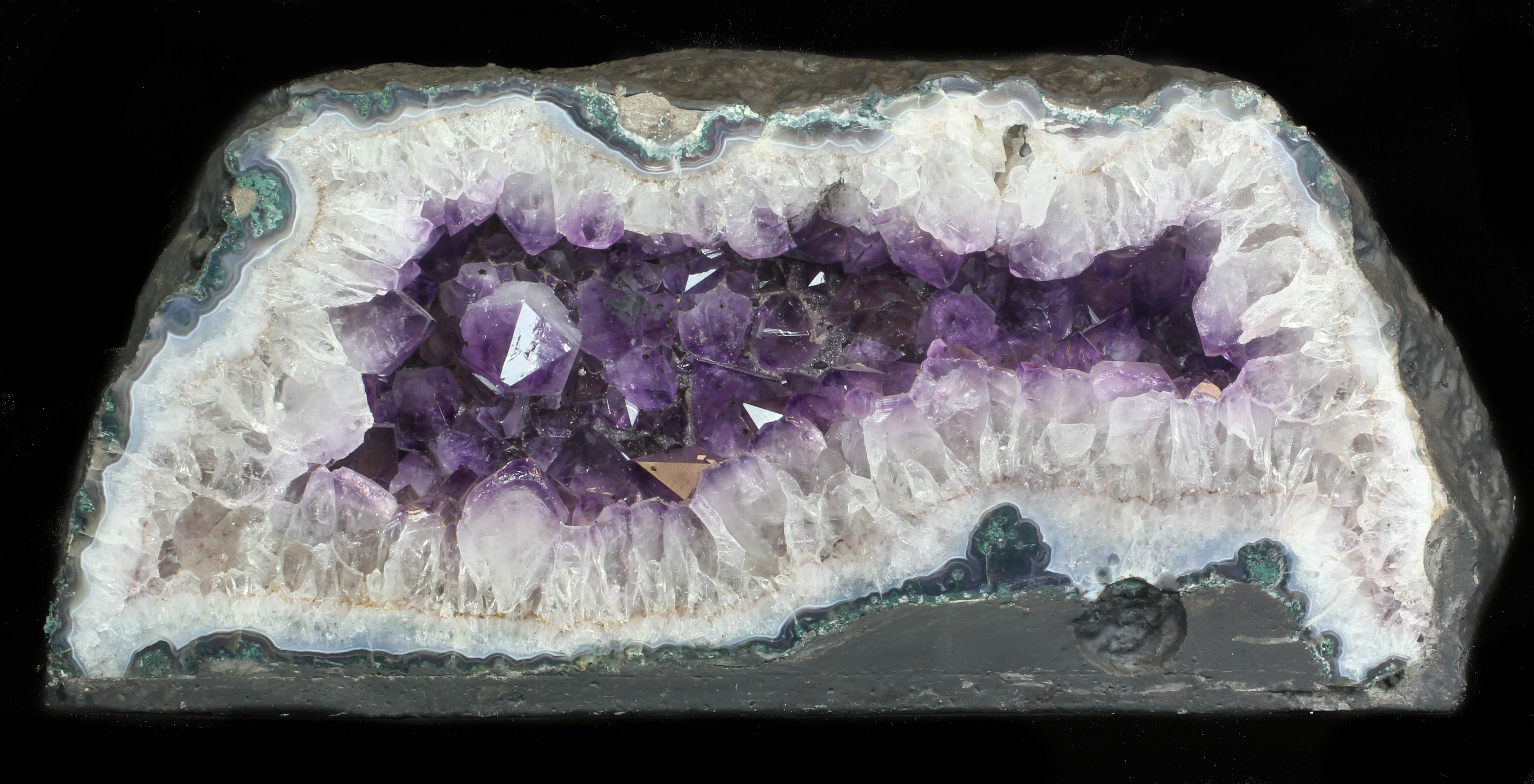 Brazil Amethyst Geode/Natural Amethyst Geode/High Quality Amethyst Geode  Cluster