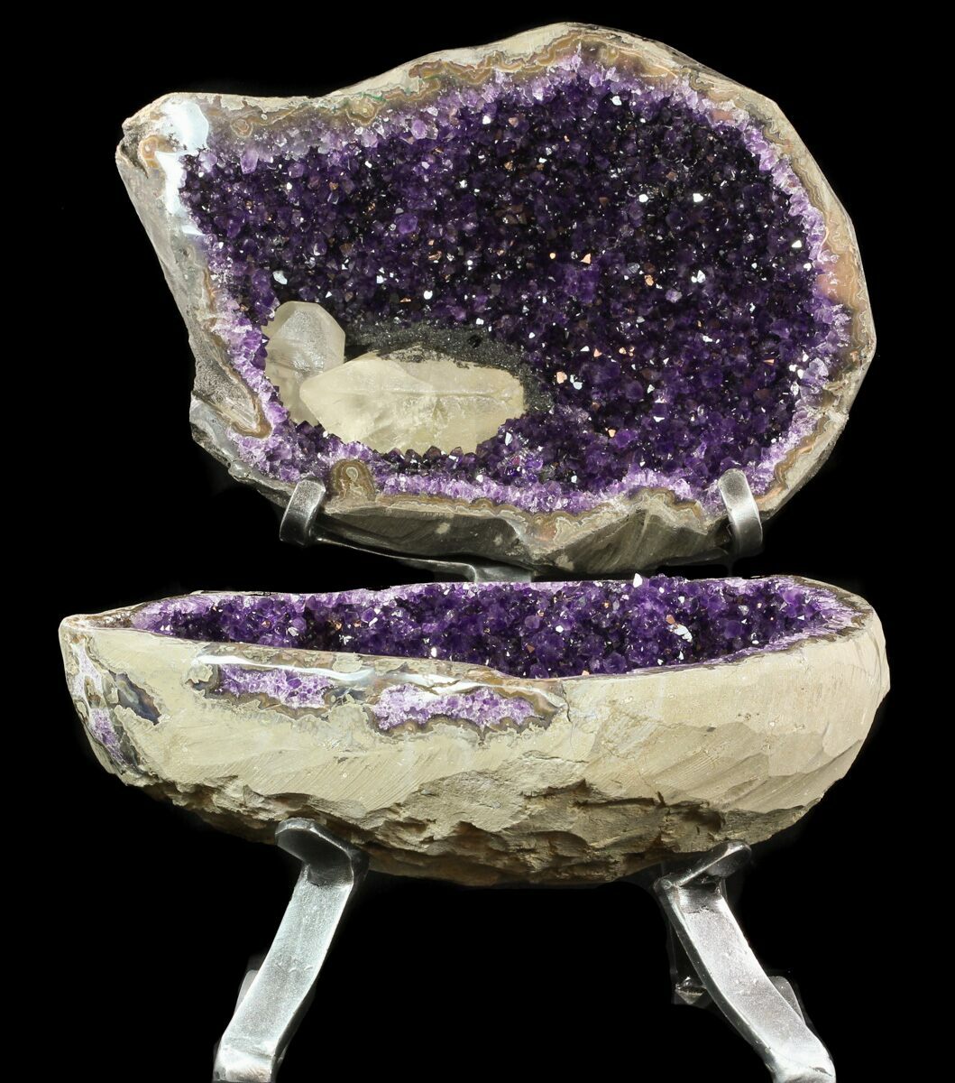 Amazing Amethyst Geode Display On Stand - Gorgeous (#50982) For Sale ...