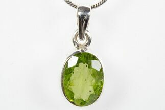 Faceted Green Peridot Pendant (Necklace) - Sterling Silver #302840